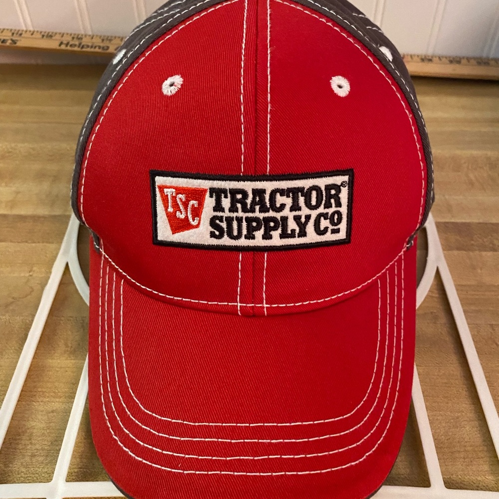 Preowned Men’s “Tractor Supply Co. Hat/Cap. Adjustable. Red/Grey